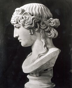 Byst av Antinous (c.110-30) kallad 